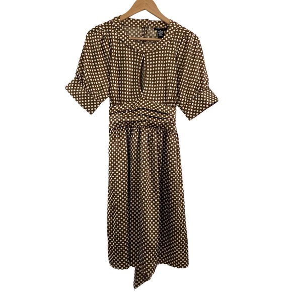 BCBGMaxAzria Dresses & Skirts - Ladies BCBGMaxAzria Polka Dot, Short Sleeve, Keyhole Dress